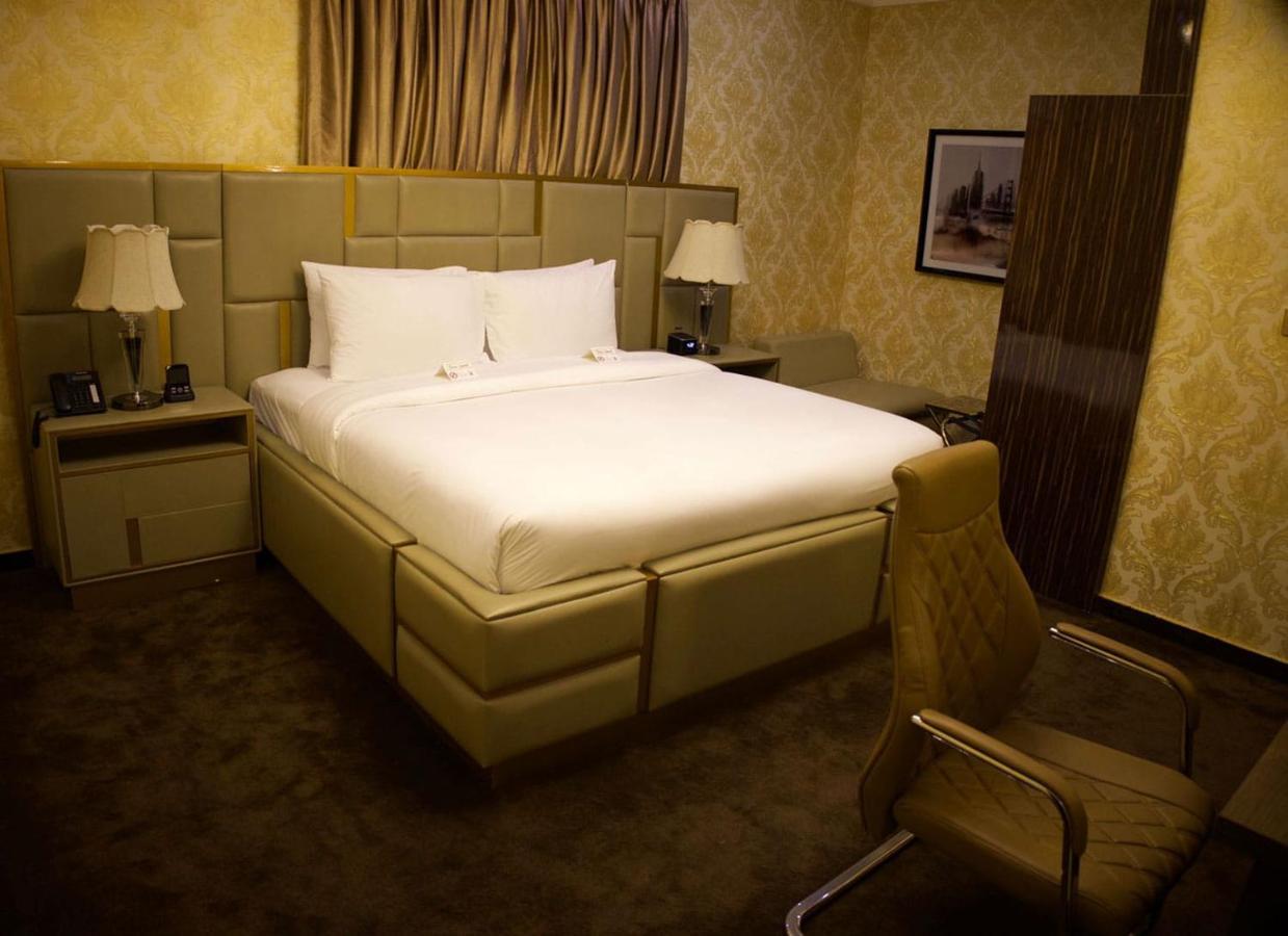 No.1 Hotel Abuja Luaran gambar