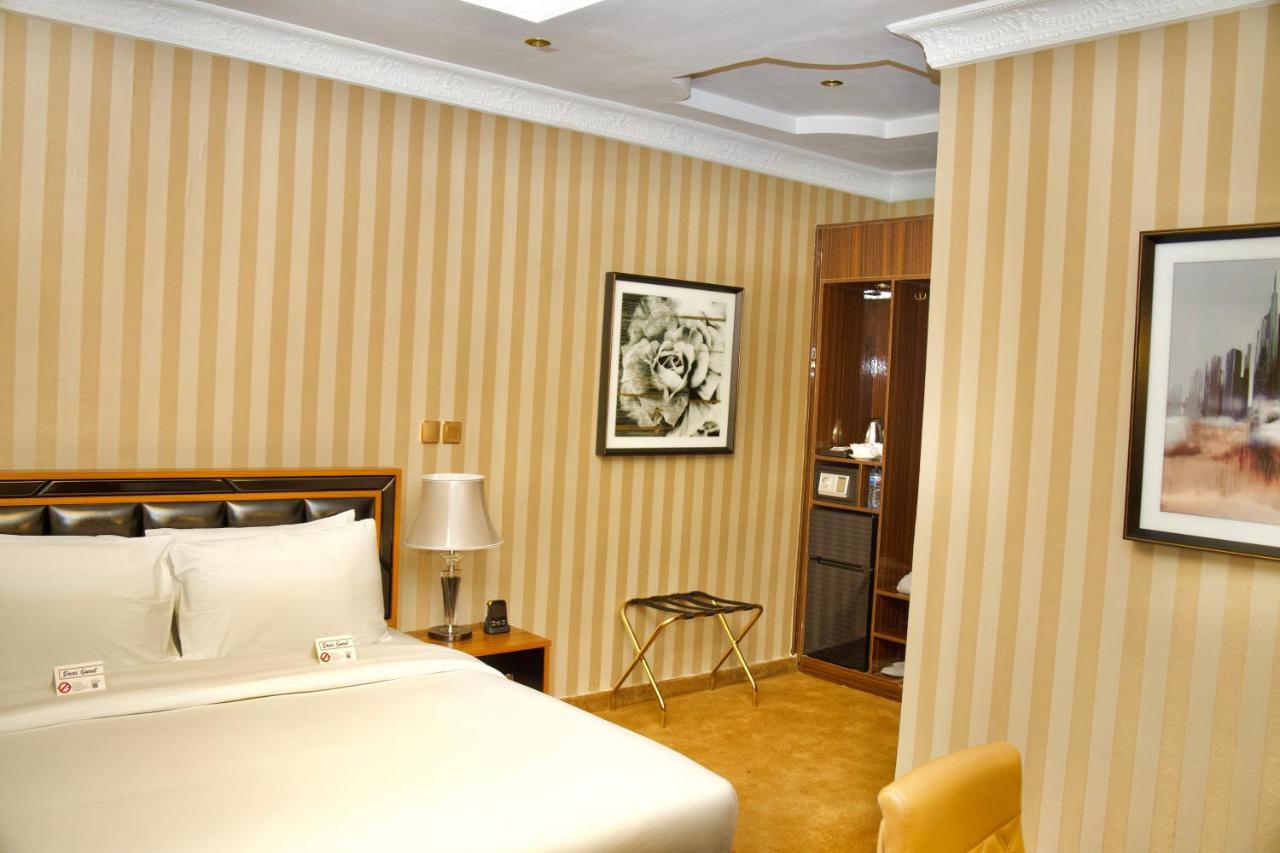 No.1 Hotel Abuja Luaran gambar